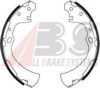 NISSA 4406005N25 Brake Shoe Set